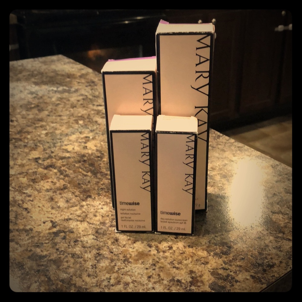 Mary Kay timewise miracle set(combination to oily)